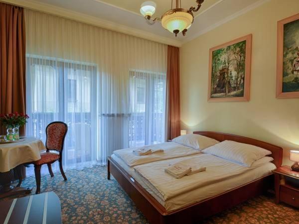 Victoria Cechini Hotel Krynica Zdroj Exterior foto
