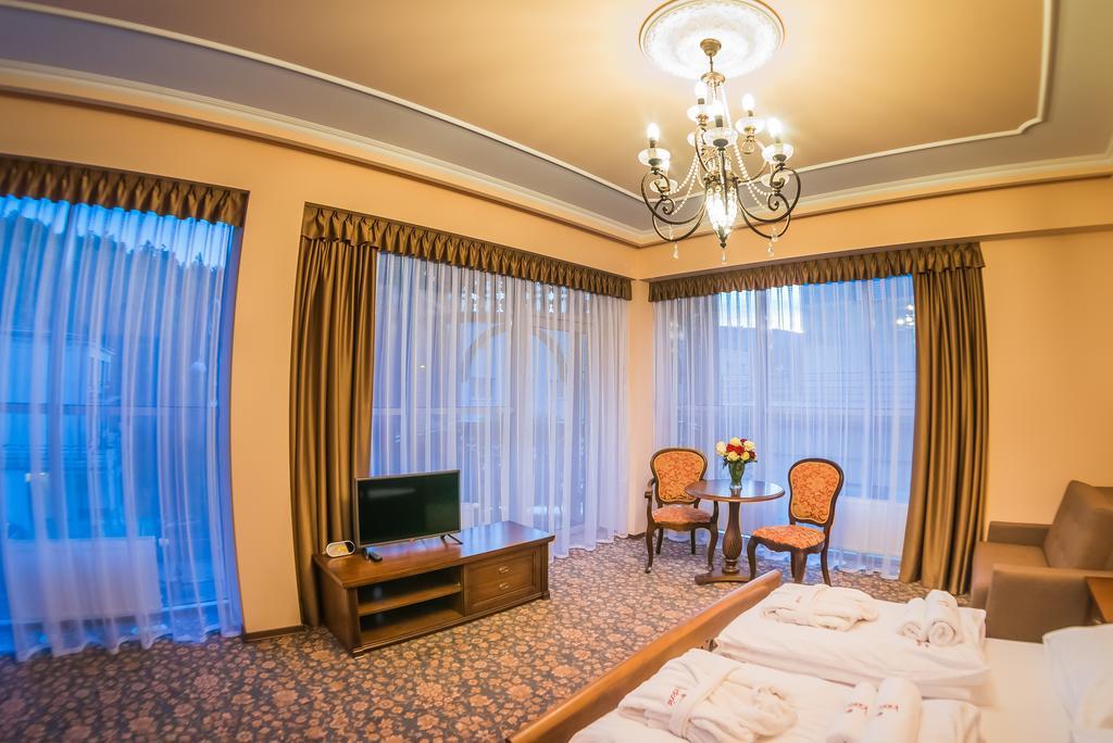 Victoria Cechini Hotel Krynica Zdroj Quarto foto